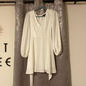 White balloon sleeve mini dress